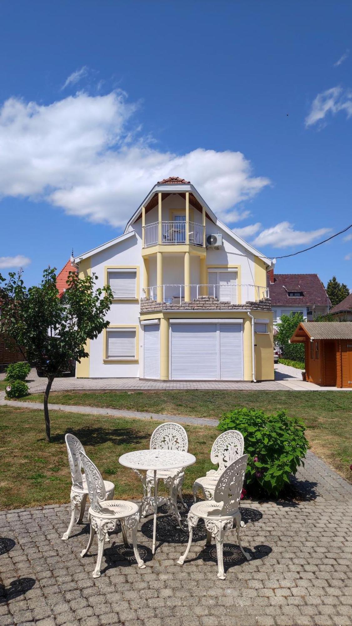 Villa Vanilia Кестхей Экстерьер фото
