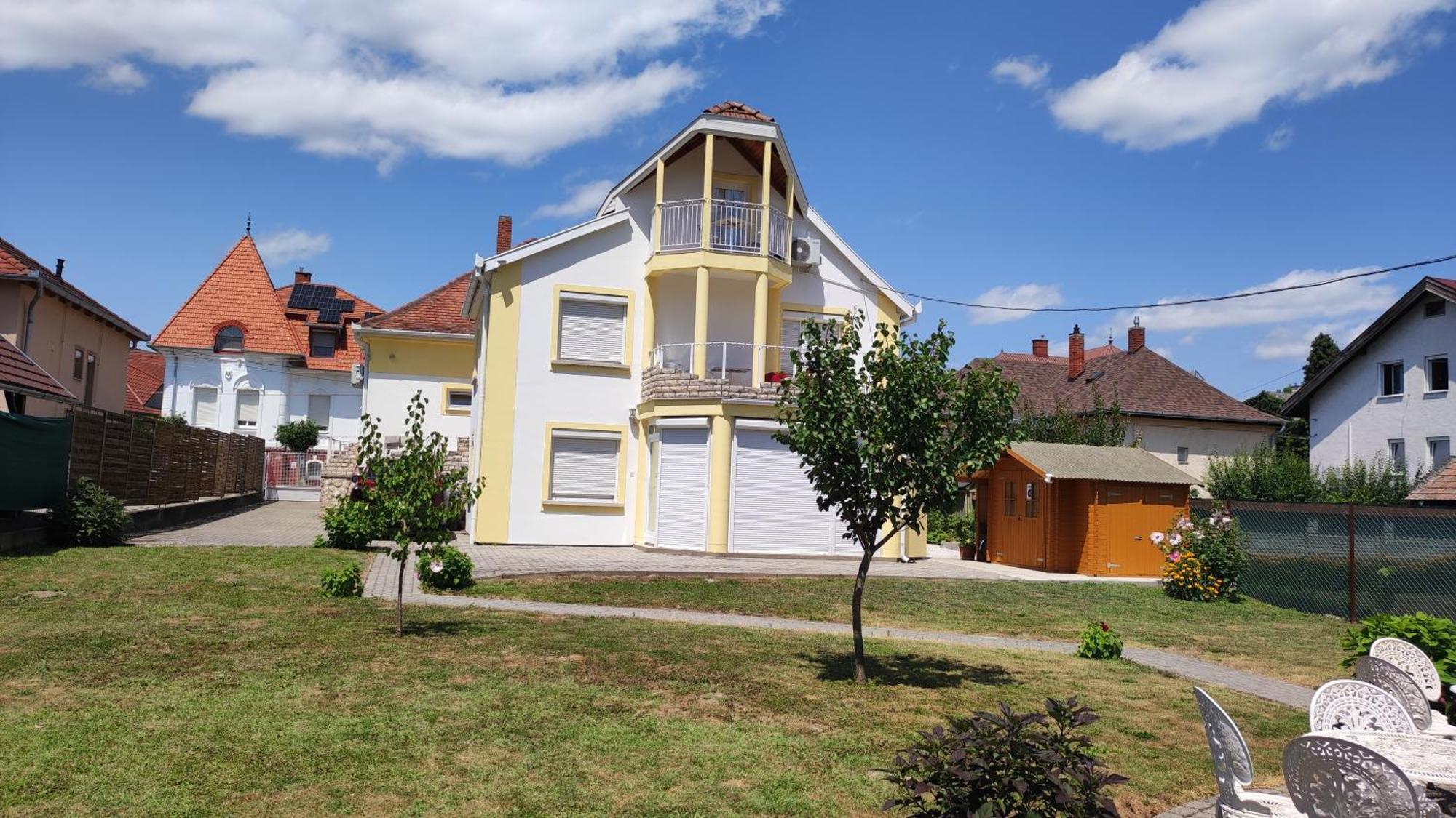 Villa Vanilia Кестхей Экстерьер фото