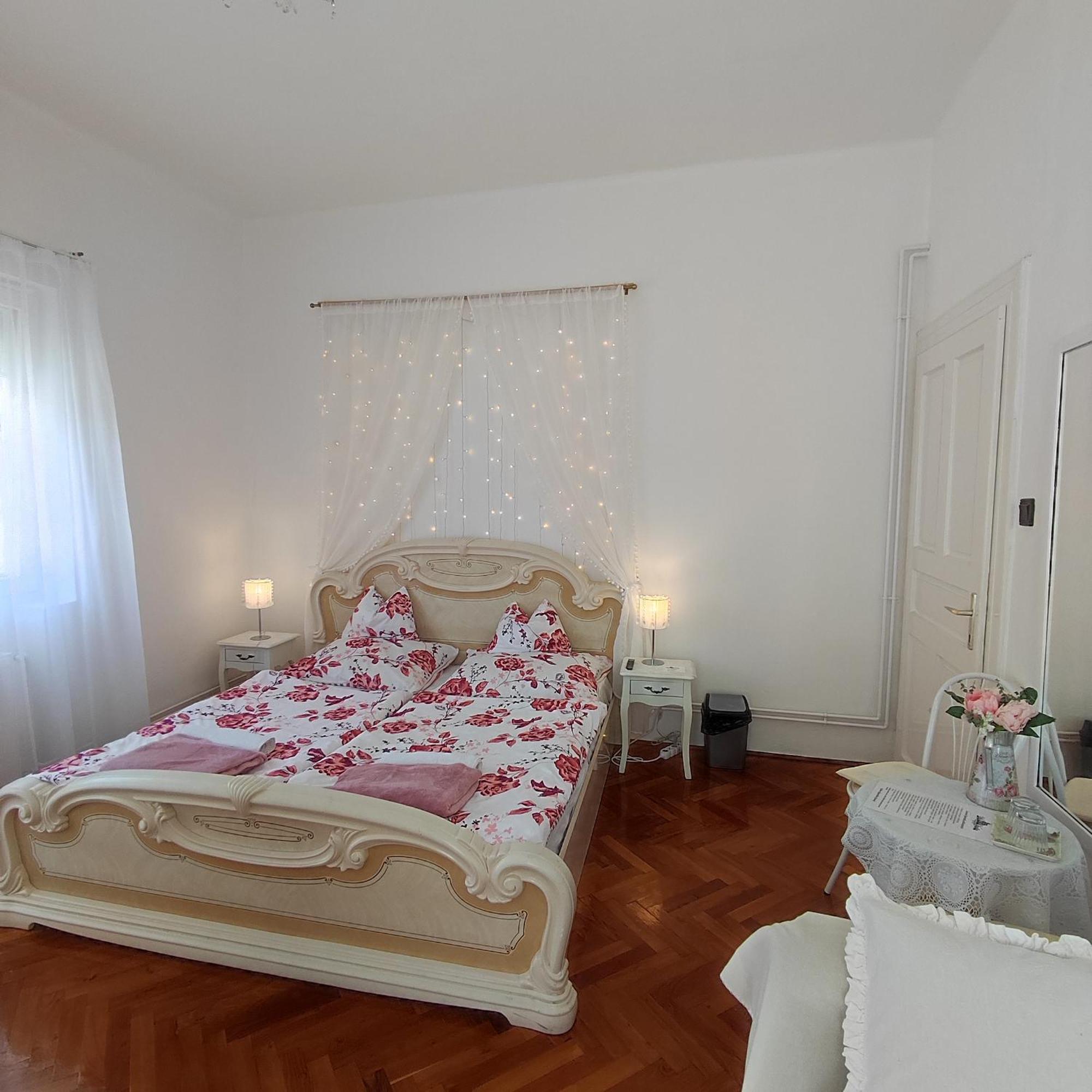 Villa Vanilia Кестхей Экстерьер фото